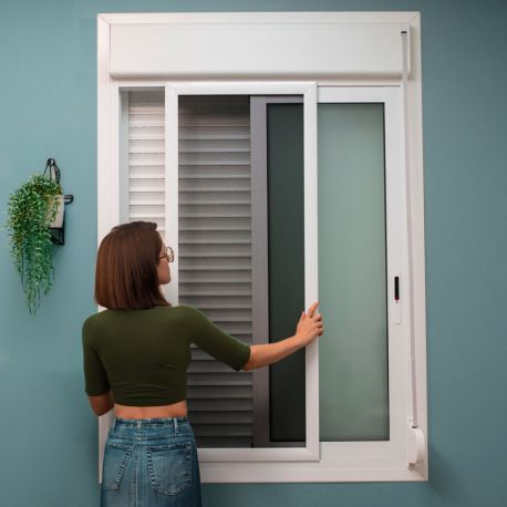 Instalación Mosquiteras Correderas